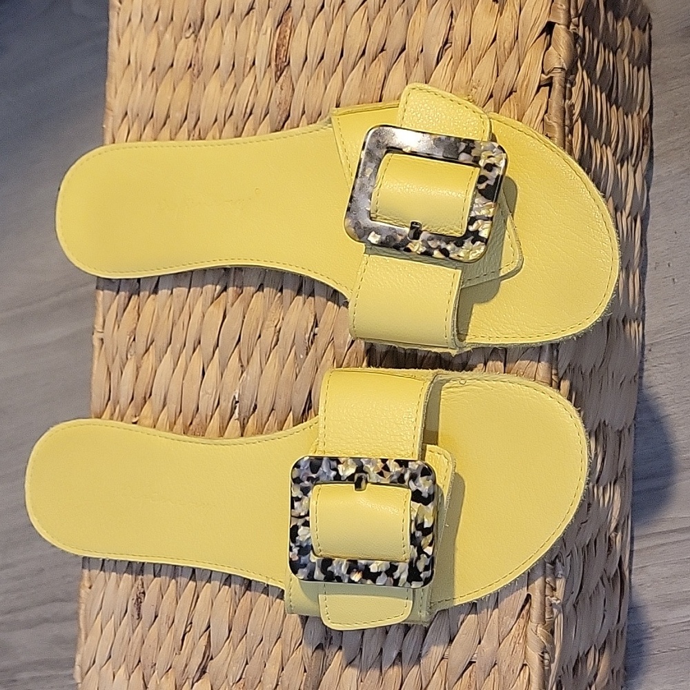 Yellow Leather Tortoise Shell Buckle Mules